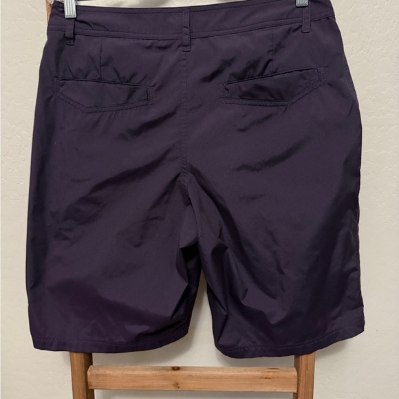 Lululemon Men's Dark Purple Flat Front Golf Shorts - Picture 2 of 4